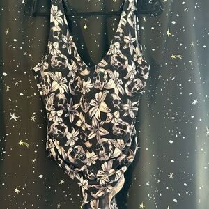 (Cross posted, comment please)
Killstar Black and White Skull Floral One Piece
